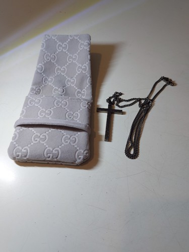 Gucci cutout cross necklace - gucci,