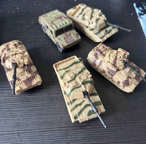 Chapmei desert tanks - chapmei,
