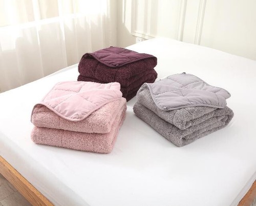 Huggy fleece weighted blanket - huggy,