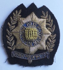Large international police - large,