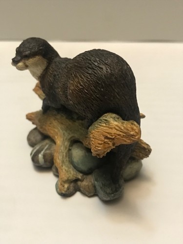 Border fine arts otter b0451 - border, (