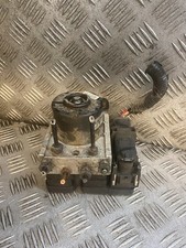 8V512M110AD Ford Fiesta MK7 2009 ABS Pump Control Unit Module 28.5700-5902.3