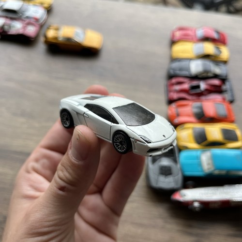 Hot wheels lamborghini - hot,