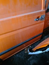 Mercedes vito sliding door 639 drivers side  Breaking