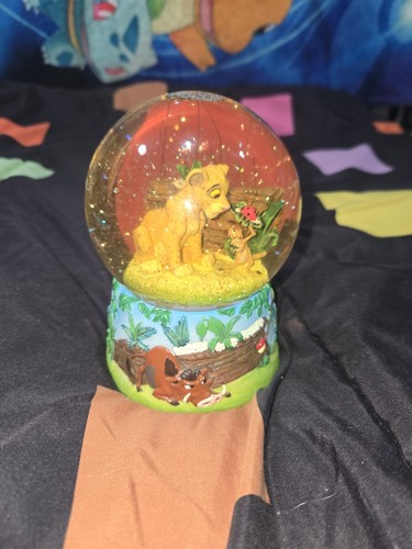 Disney the lion - lion, snow