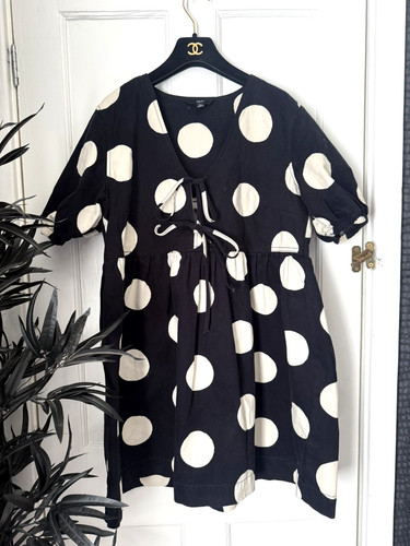 Next size black - uk, white