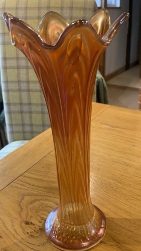 Carnival glass style swung - carnival,