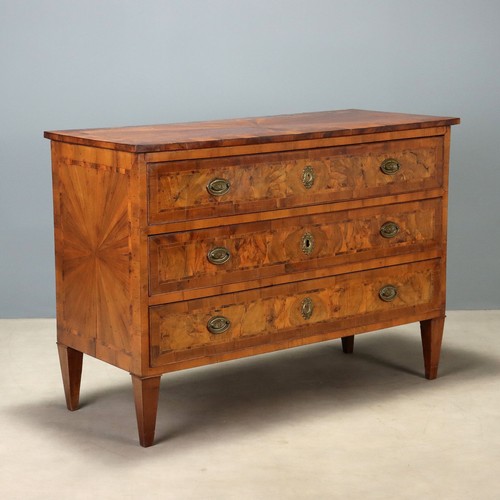 Antique chest drawers - antique, of