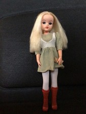 Vintage Original Sindy Doll