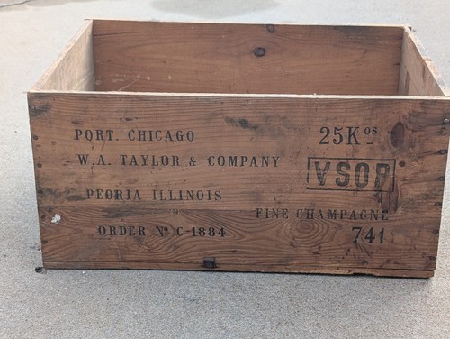 Vintage wooden crate - vintage,