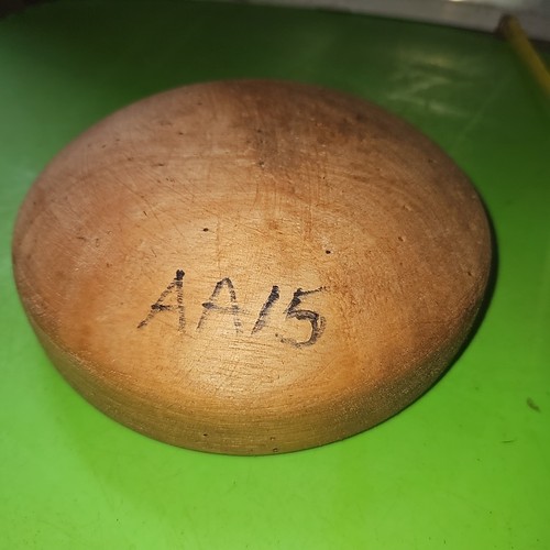 Wooden hat block millinery - ,