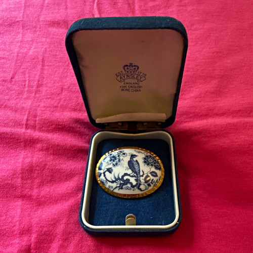 Aynsley signed oval brooch pin - oval,