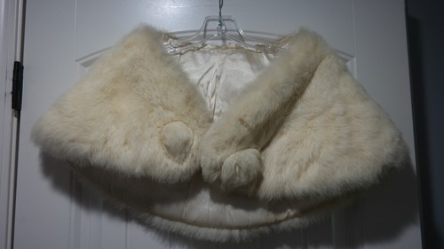 Vintage 60s ivory white rabbit - white,
