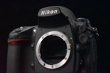 [US Duty Paid] Nikon D700 12.1