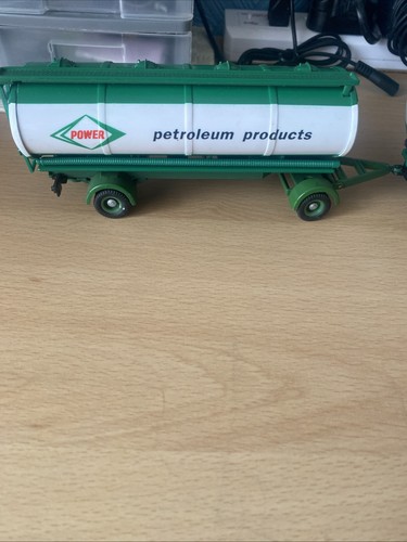 Tanker lorryand trailer code - trailer,