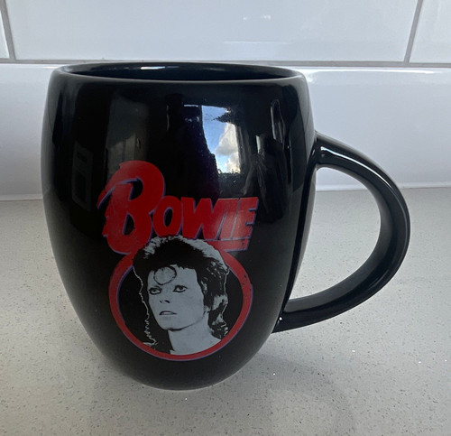 David bowie black mug - black, pyramid