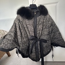 Visconf down puffer cape