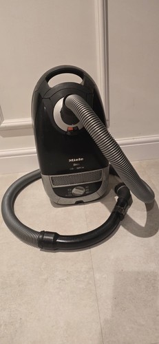 Miele s5211 2200w vacuum - s5211,,