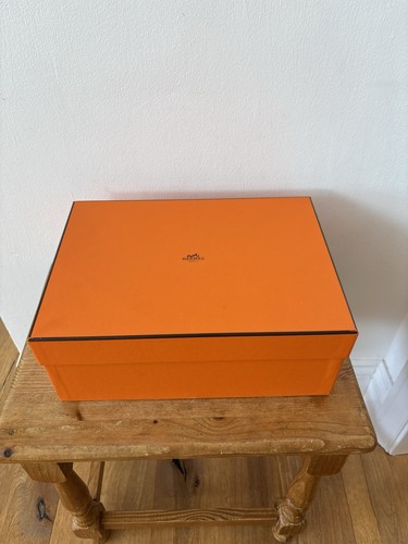 Authentic hermes empty - empty, box