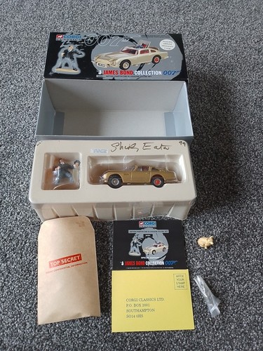 Signed corgi classics james - corgi,