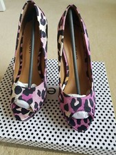 Odeon textile leopard print
