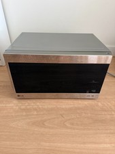 LG NeoChef Microwave Oven