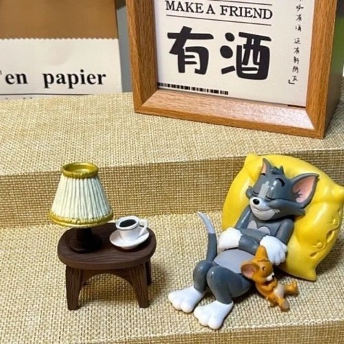 Cat mouse sleeping dream scene - cat,