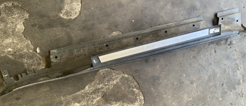 Mini cooper side skirt - side,