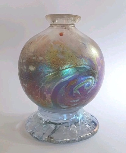 Australian iridescent art vase - iridescent,
