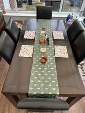 Dinning table and 6 chairs 