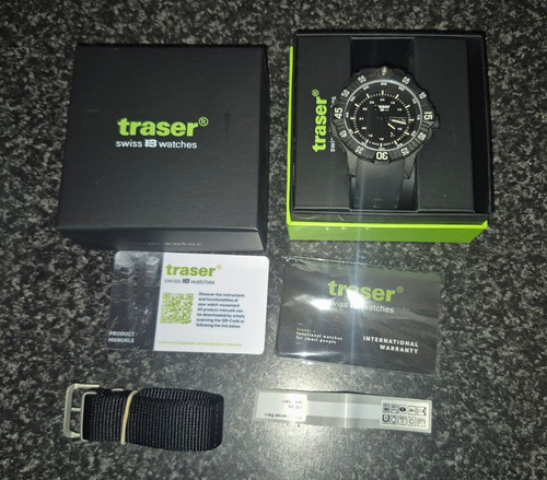 Traser p68 black quartz diver - quartz,