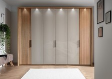 GERMAN WARDROBE TRADE FITTED