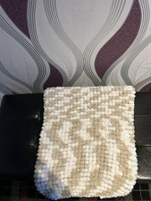 Mini Pom Pom Blanket