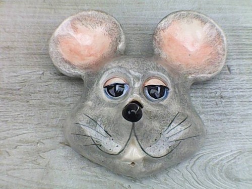 Mouse head pottery wall - mouse,