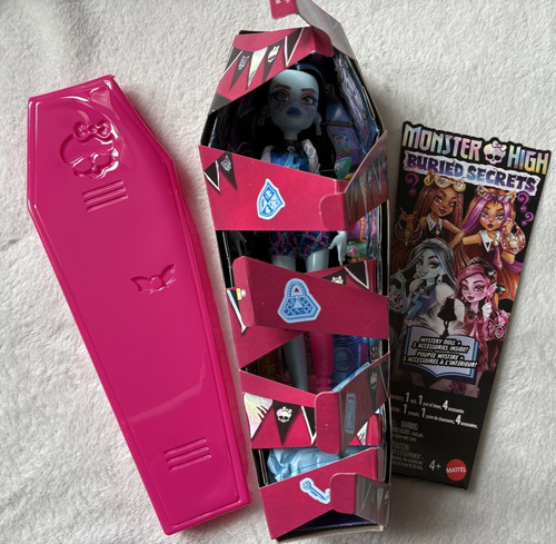 Monster high burried secrets - burried, 2