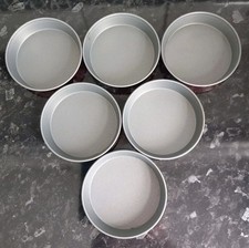 6 Individual Pie / Tart Tins