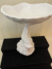 PEDESTAL FISH AND SHELL