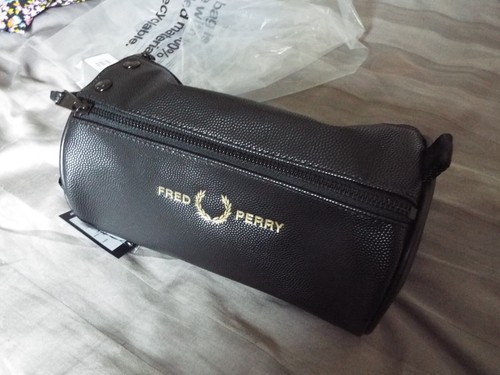 Bnwt fred perry - scotch, grain