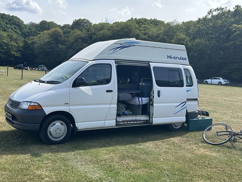 Toyota hiace campervan camper - toyota,