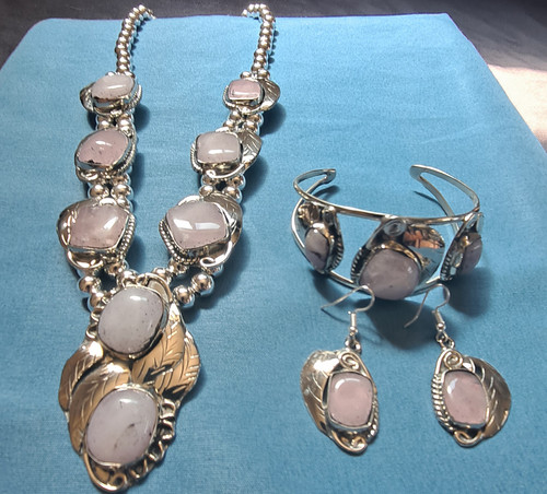 Small rose quartz silver - rose,