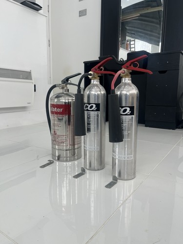 Job lot fire - lot, extinguishers