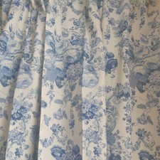 Very Pretty Vintage Laura