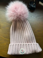 Women’s Moncler wool beanie with Pom Pom. Great condition with real fox fur.