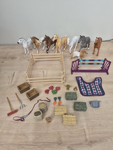 Schleich horse bundle with - horse,