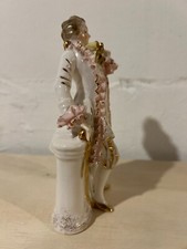 Shafford Figurine Gentleman Pink Ruffled Coat Came 277-C