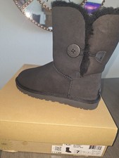 UGG boots size 7 women W