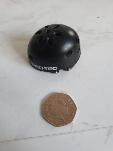 Miniature pro tec - miniature, black