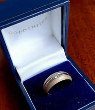 9ct Gold Two-Tone Diamond Band