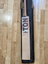 SS Ton Gutsy Cricket Bat Sh