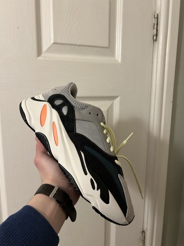 Adidas yeezy boost 700 - boost, wave